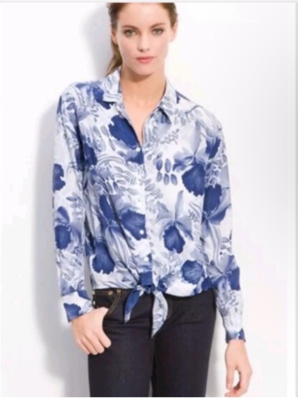 3611 Equipment Femme Floral Front Tie Daddy Top Small